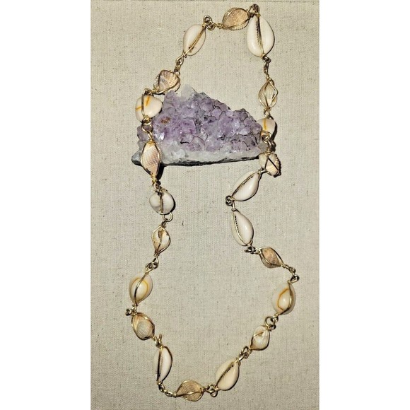 Vintage Caged Cowrie Conch Shell Necklace 60s/70s Wire Wrapped 32" Gold Tone Lei - Picture 1 of 5